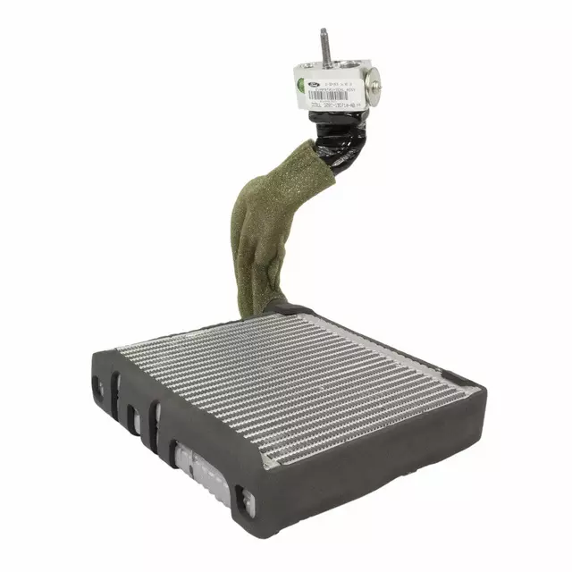 [D2BZ-19860-B] COLMENA DE EVAPORADOR DE FIESTA TITANIUM 2014/